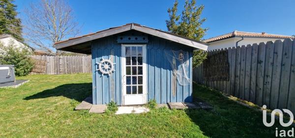 Maison traditionnelle 8 pièces de 255 m² à Parentis-en-Born (40160)