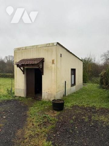 AUCHY LES HESDIN, Maison d'habitation - Maison semi-mitoyenne à rénovée se composant d'une pièc...