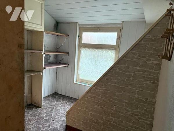 AUCHY LES HESDIN, Maison d'habitation - Maison semi-mitoyenne à rénovée se composant d'une pièc...