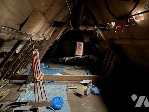 AUCHY LES HESDIN, Maison d'habitation - Maison semi-mitoyenne à rénovée se composant d'une pièc...