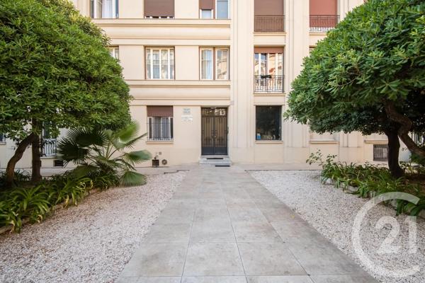 Appartement à vendre  3 pièces - 69,37 m 2   NICE  - 06