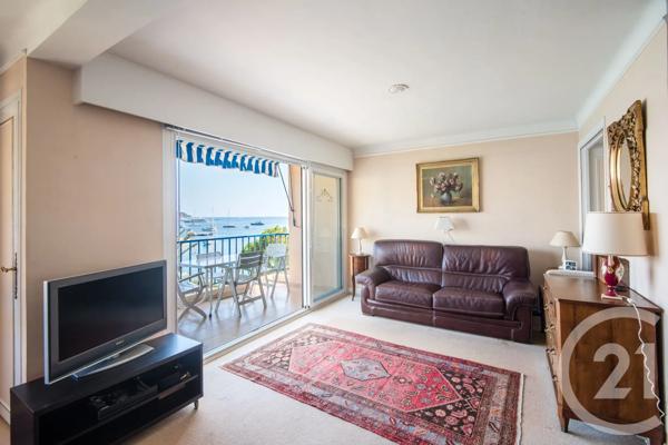Appartement F2 à vendre  2 pièces - 54,02 m 2   VILLEFRANCHE SUR MER  - 06