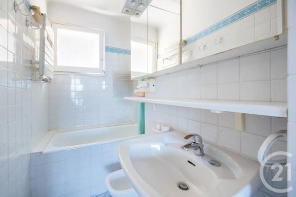 Appartement F2 à vendre  2 pièces - 54,02 m 2   VILLEFRANCHE SUR MER  - 06
