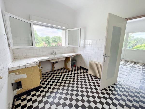 Maison spacieuse, verdoyante, idéale famille !