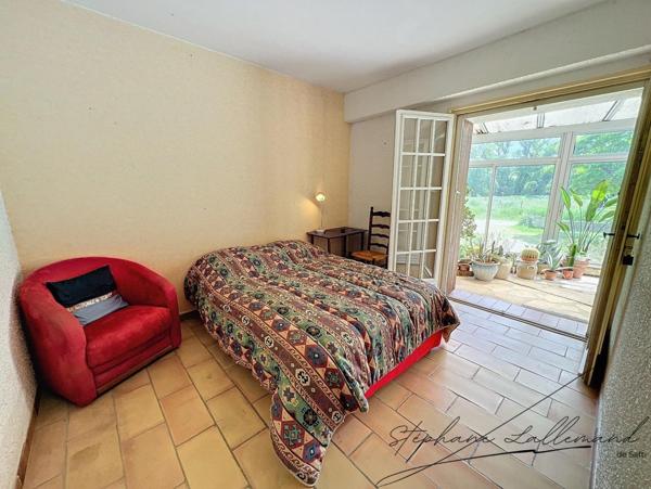 Maison spacieuse, verdoyante, idéale famille !