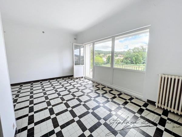 Maison spacieuse, verdoyante, idéale famille !