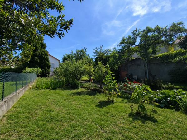 Maison 10 pièce(s) 7 chambre(s) 241 m²
