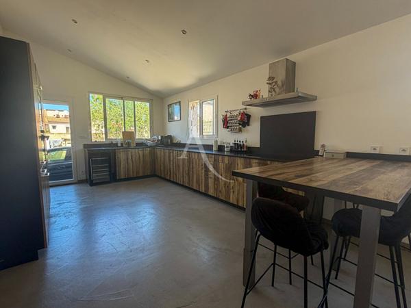 Maison + 2 appartements ? 1 700 € de revenus mensuels ? Fort potentiel