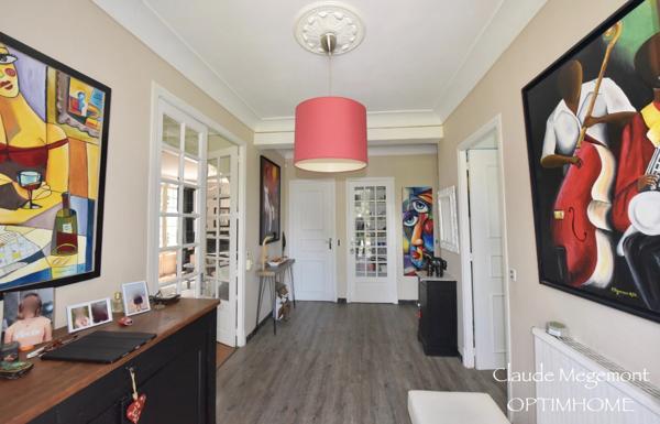 MAGNIFIQUE MAISON DE CARACTÈRE DANS UN TRÉS BEAU PARC AVEC PISCINE