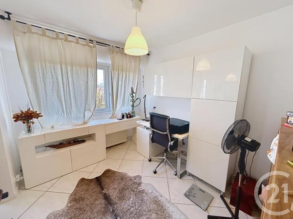 Appartement F4 à vendre  4 pièces - 87,10 m2 ST MAX - 54