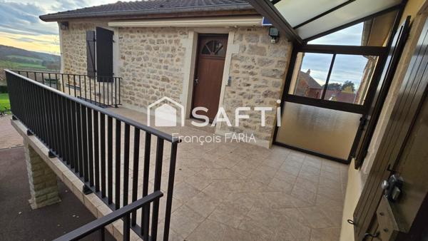 Maison familiale et conviviale où il fait bon vivre.