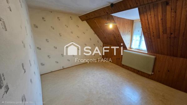 Maison familiale et conviviale où il fait bon vivre.