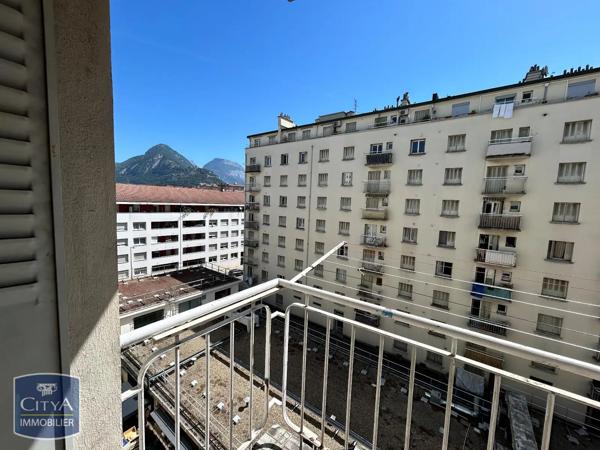 Appartement à louer 4 pièces 67.16m² Grenoble (38000)