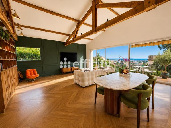 Maison
         6 pièces
        - 170 m² Bien prestige 1 685 000 € *