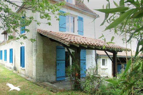 Maison à vendre |  Mensignac |  7 pièces | 180 m²