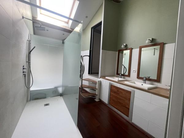 Maison à vendre |  Mensignac |  7 pièces | 180 m²