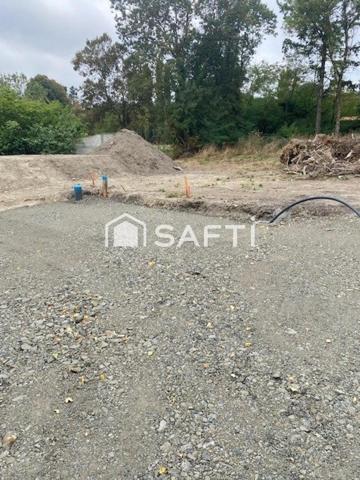 BASSE GOULAINE - Terrain constructible de 774m² viabilisé -libre de constructeur