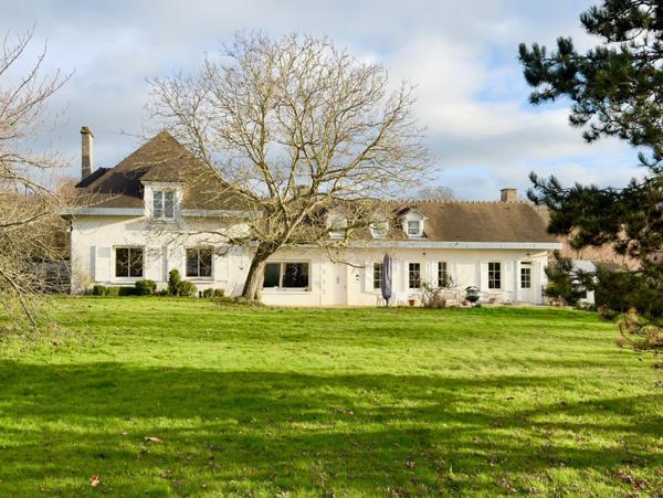Maison à Thoiry, 78770 - 8 pièces 233m²