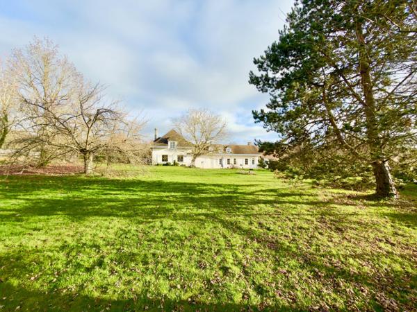 Maison à Thoiry, 78770 - 8 pièces 233m²