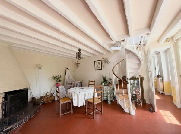 Maison à Thoiry, 78770 - 8 pièces 233m²