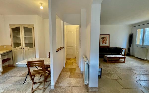 Maison à vendre    4 pièces •  La Destrousse