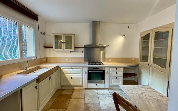 Maison à vendre    4 pièces •  La Destrousse