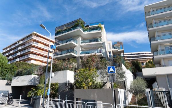 Appartement à vendre    4 pièces • 71,71 m2 Nice