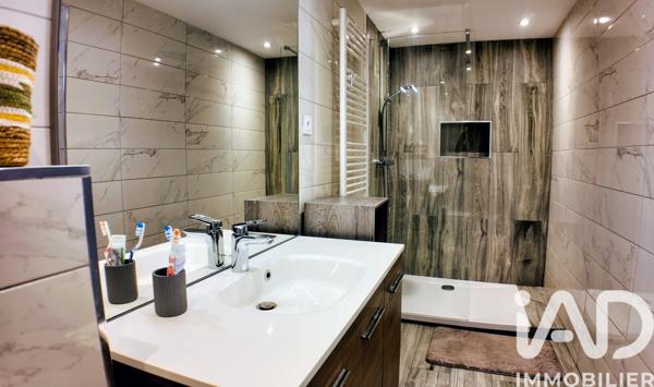 Maison à vendre 10 pièces 254 m² La Talaudière