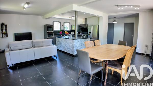 Maison à vendre 10 pièces 254 m² La Talaudière