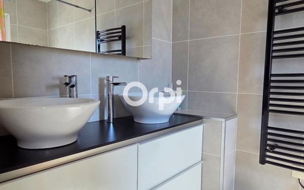 Maison à vendre    4 pièces • 118 m2 Saint-Bonnet-de-Mure