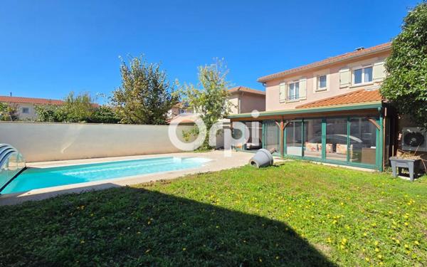 Maison à vendre    4 pièces • 118 m2 Saint-Bonnet-de-Mure