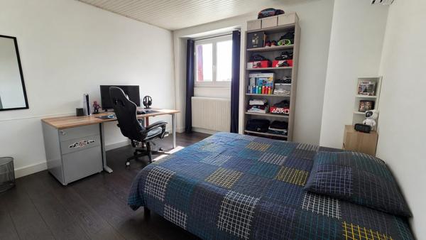 Spacieux Duplex T5 au Coeur de Messery