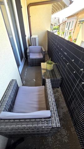 Spacieux Duplex T5 au Coeur de Messery