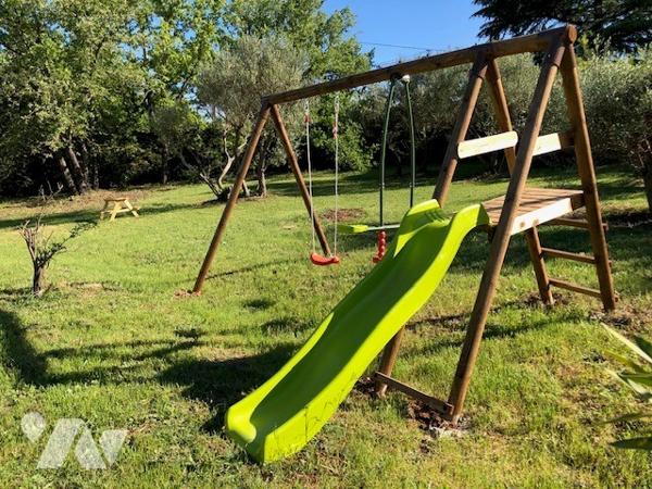 EXCLUSIVITE Vidauban Les Chaumes – Superbe villa avec piscine sur terrain paysager de 3 000 m²