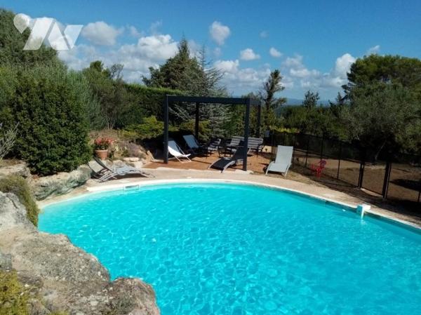 EXCLUSIVITE Vidauban Les Chaumes – Superbe villa avec piscine sur terrain paysager de 3 000 m²