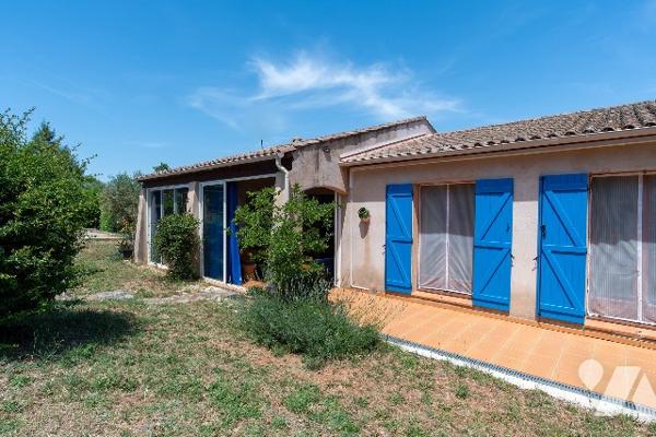 EXCLUSIVITE VIDAUBAN LES CHAUMES – VILLA DE PLAIN-PIED AVEC PISCINE ET TERRAIN DE 2 000 M²