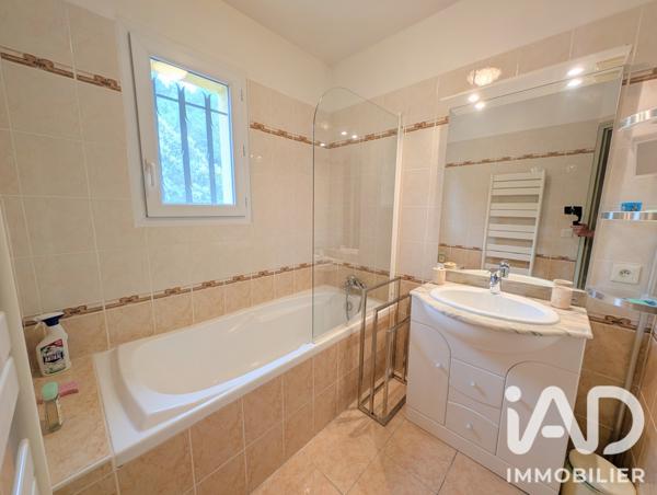 Maison à vendre 5 pièces 154 m² Vacqueyras