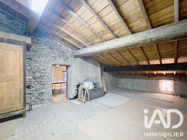 Immeuble à vendre 331 m² La Laupie