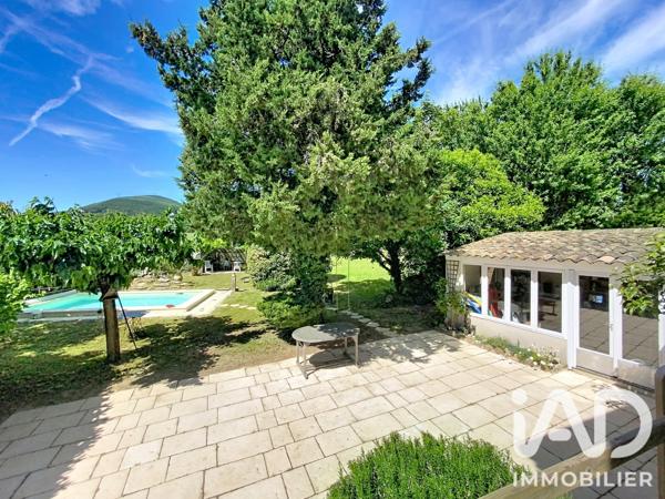 Immeuble à vendre 331 m² La Laupie