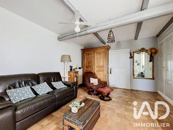 Immeuble à vendre 331 m² La Laupie