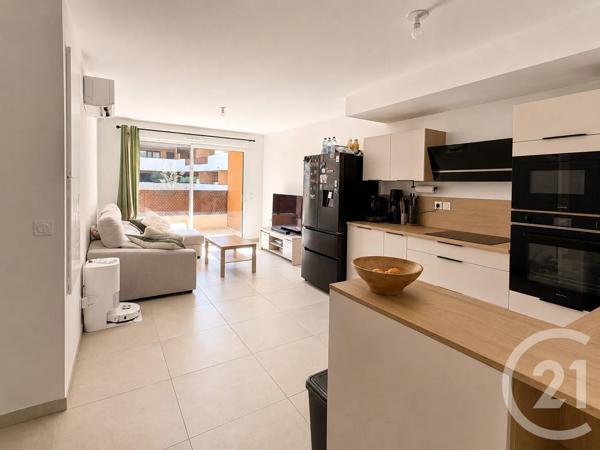 Appartement T3 à vendre  3 pièces - 57,16 m 2   CASTRIES  - 34