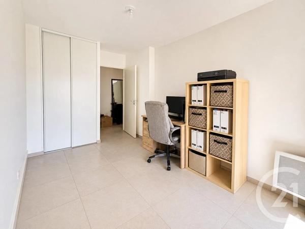 Appartement T3 à vendre  3 pièces - 57,16 m 2   CASTRIES  - 34