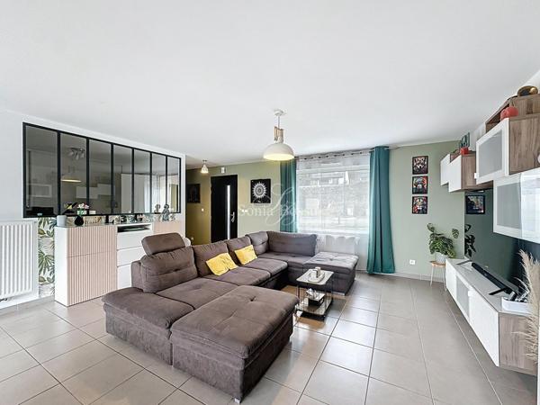 MAISON INDIVIDUELLE DE 124M2 3 CHAMBRES JARDIN 2 GARAGES + STOCKAGE