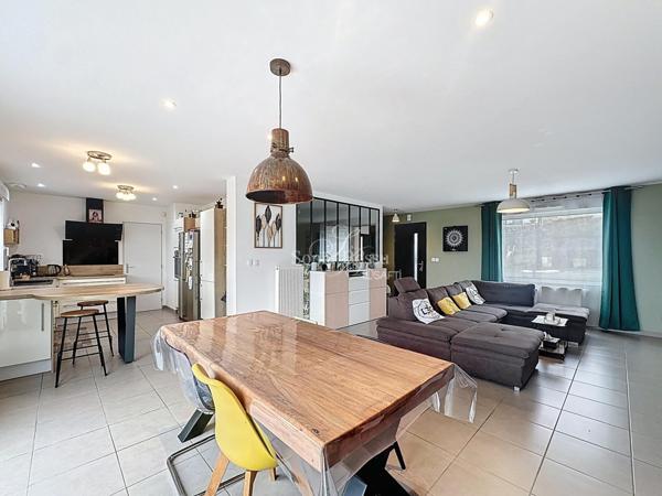 MAISON INDIVIDUELLE DE 124M2 3 CHAMBRES JARDIN 2 GARAGES + STOCKAGE