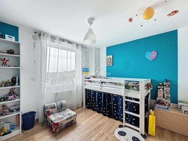 MAISON INDIVIDUELLE DE 124M2 3 CHAMBRES JARDIN 2 GARAGES + STOCKAGE