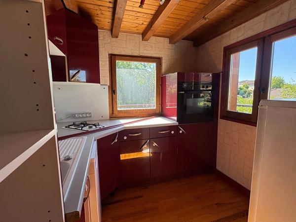 Chalet bois madrier Montmorot / 3 pièces / 2 chambres / 50 m²