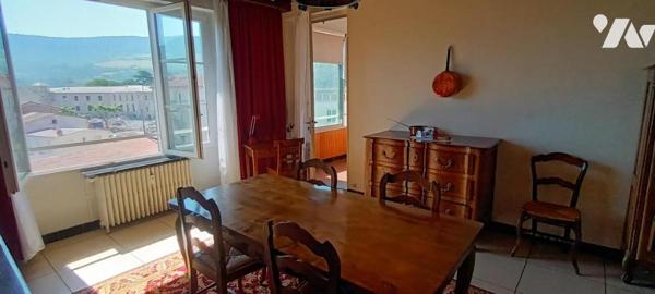 appartement T4 avec terrasse au 4ième étage et garage