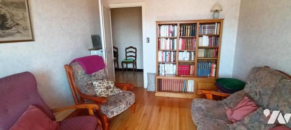 appartement T4 avec terrasse au 4ième étage et garage