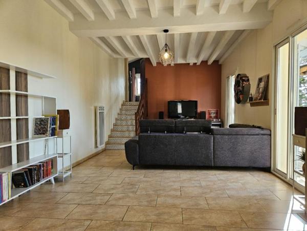 Bon Encontre : Maison familiale 160 m² - Vue panoramique et position dominante
