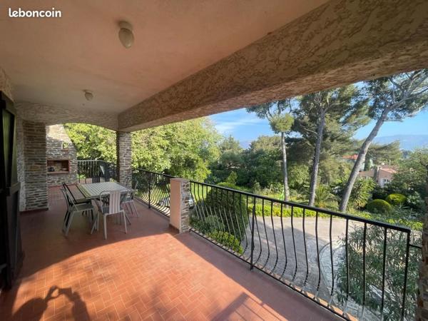 Achat maison La Seyne-sur-Mer - 6 pièce(s) - 211 m² - 750 000 €